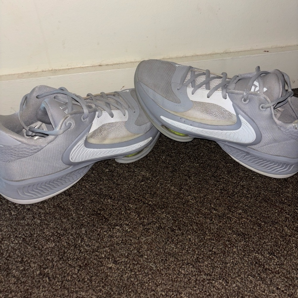 Nike zoom freak 5